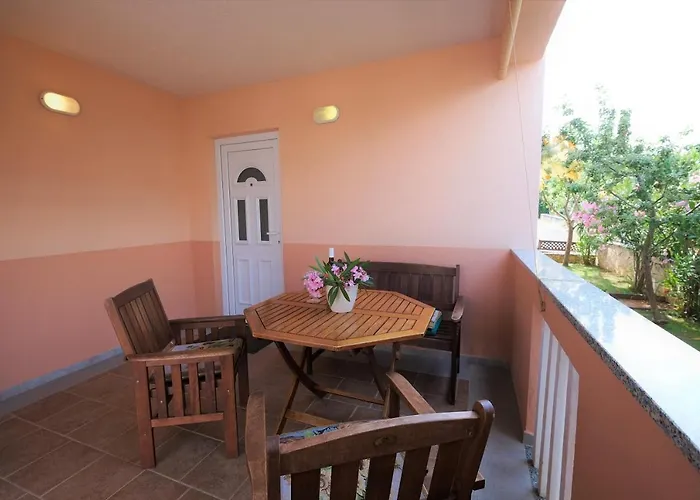 Coral Apartment