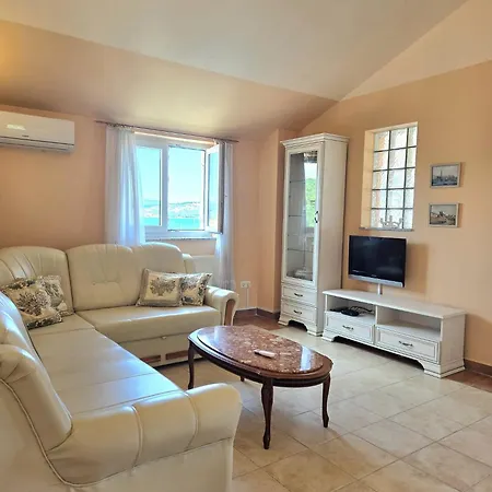 Coral, Klimno, Island Krk Apartmán Klimno